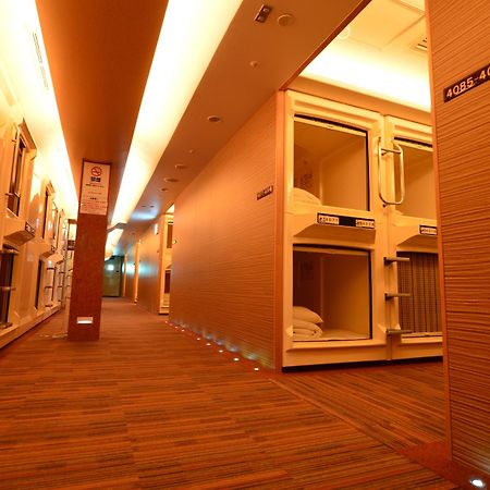 Capsule Inn Osaka - Caters To Men Exteriör bild