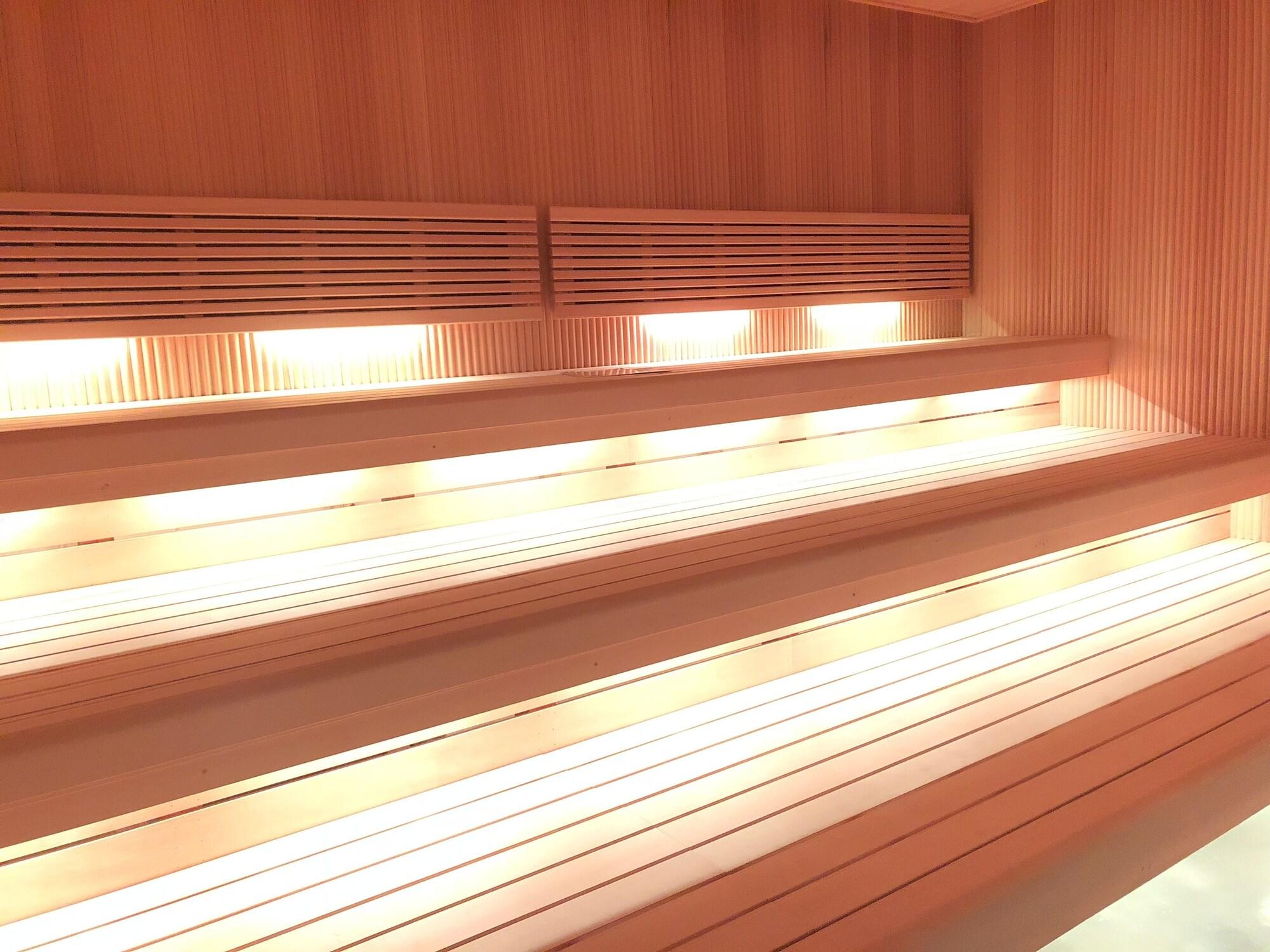 Capsule Inn Osaka - Caters To Men Exteriör bild