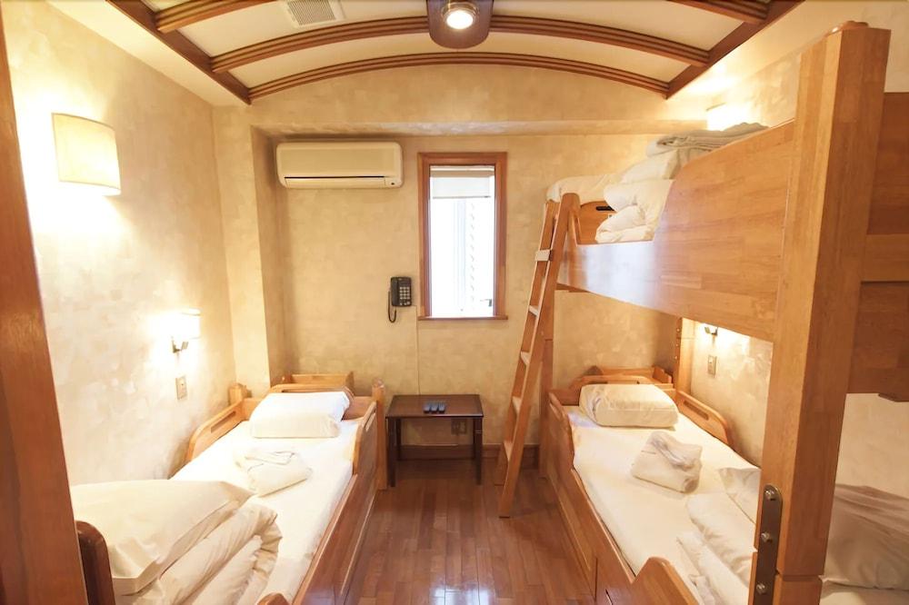 Capsule Inn Osaka - Caters To Men Exteriör bild