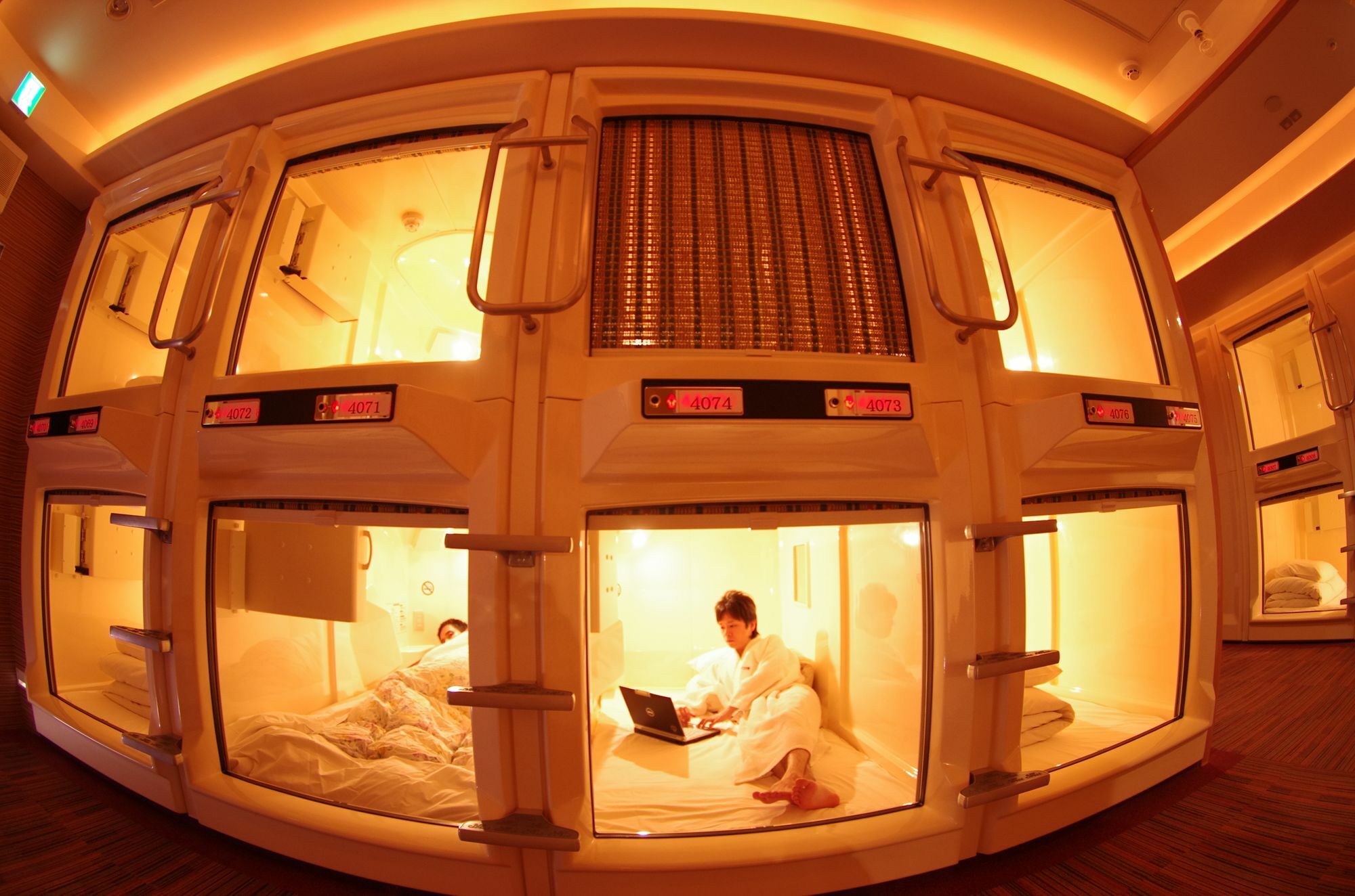 Capsule Inn Osaka - Caters To Men Exteriör bild