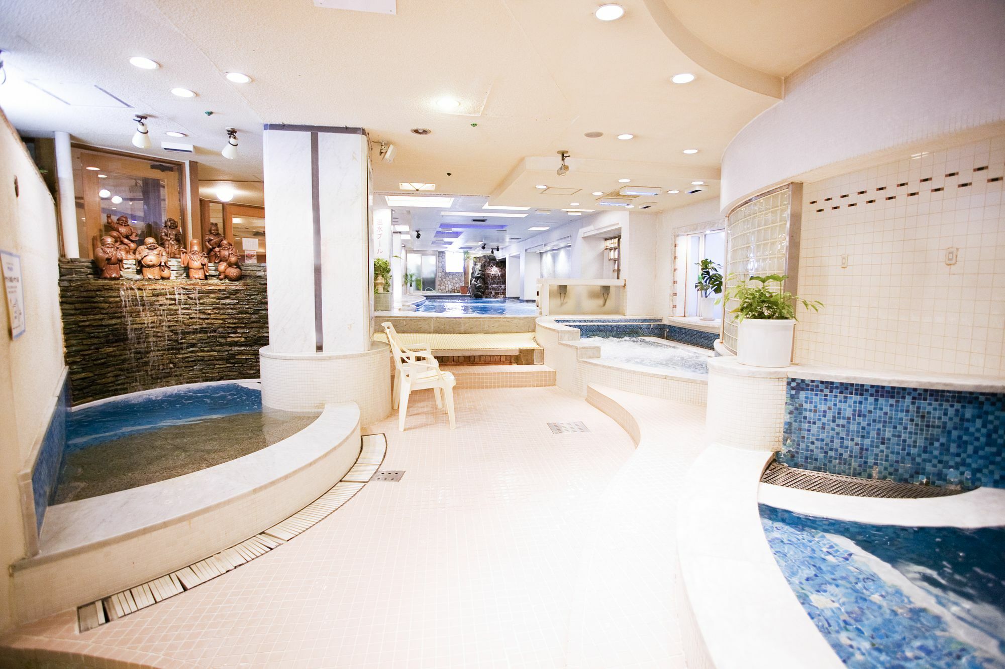 Capsule Inn Osaka - Caters To Men Exteriör bild
